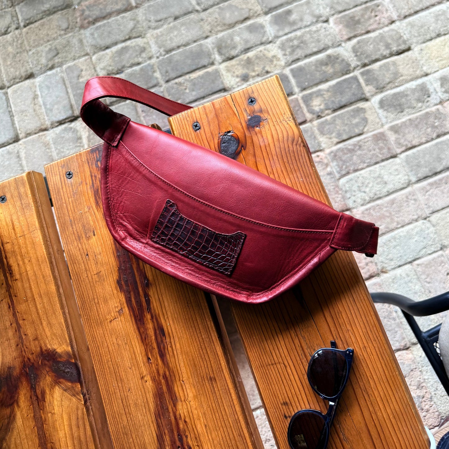 Bandolera Fernando 2 American Alligator Rojo
