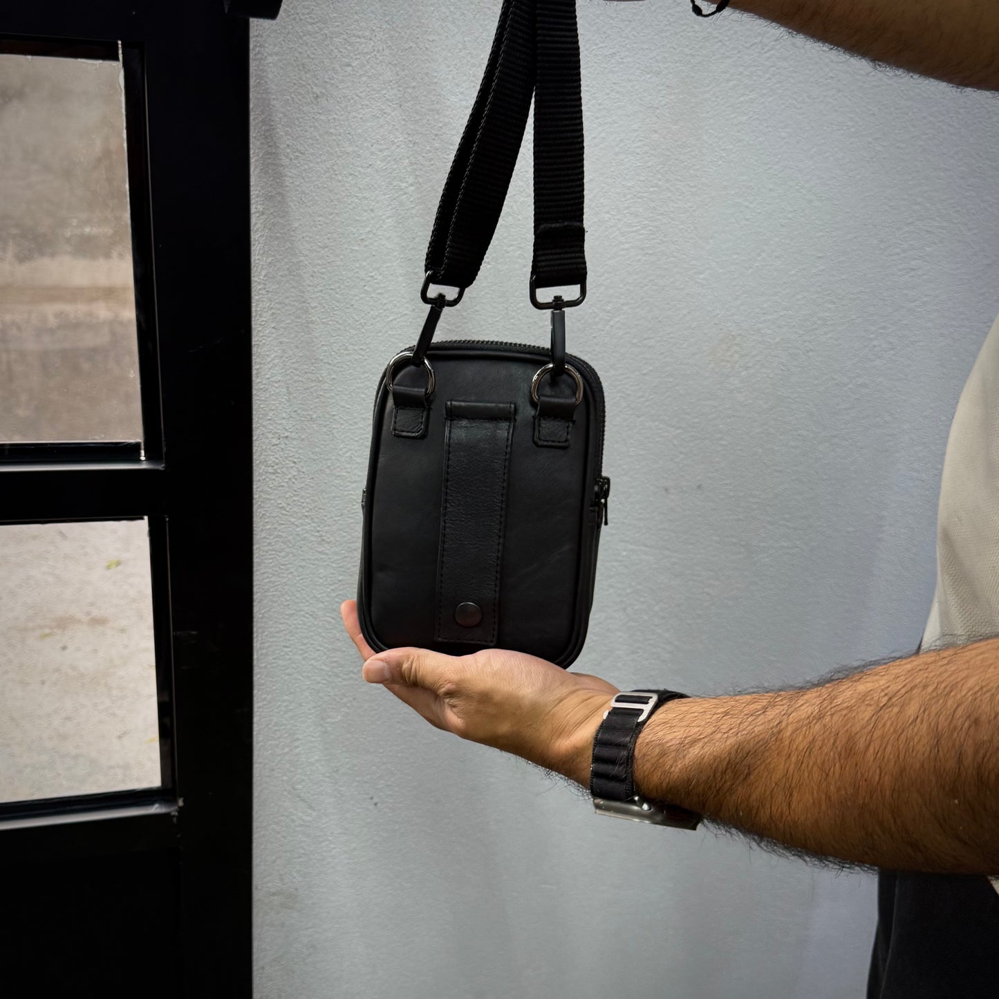 Bandolera mini Augusto negro res/Cocodrilo